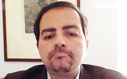 <strong>Gianluca Russo</strong>
<span><br>
<strong>TESI</strong><br>
Le metastasi sincrone da carcinoma del retto.
</span>
